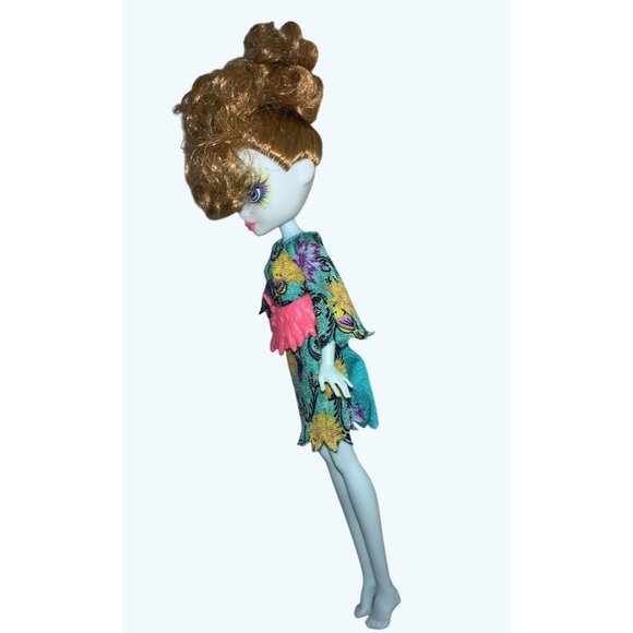 Ever After High Dragon Games “Featherly” Forest Pixie Doll 2015 - Picture 5 of 6